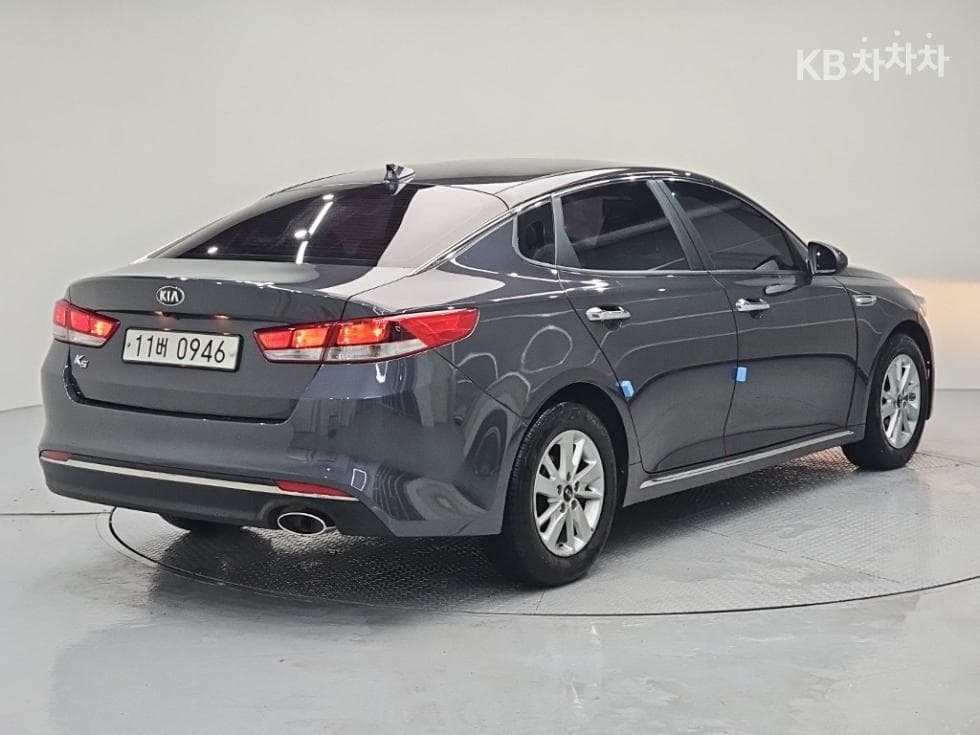Kia K5 Second generation2.0 Gasoline MX Luxury - 4