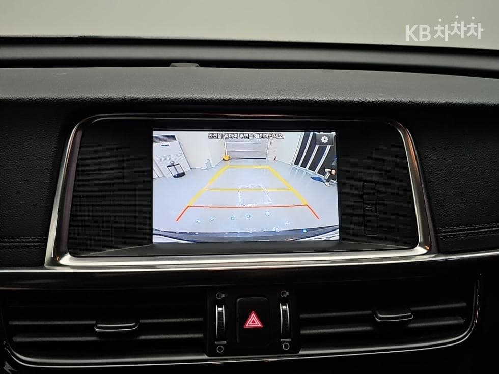 Kia K5 Second generation2.0 Gasoline MX Luxury - 14