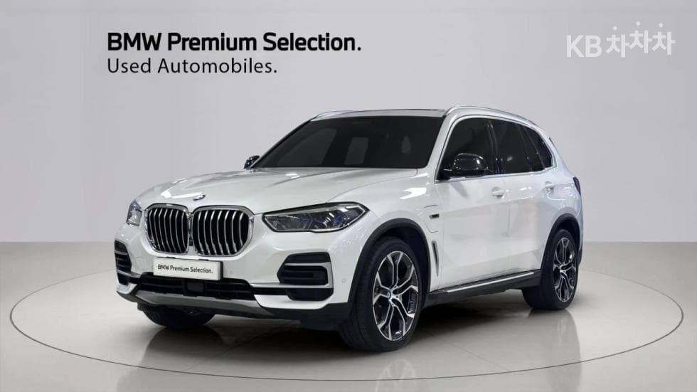 BMW X5 (G05) xDrive 45e xLine - Image 1