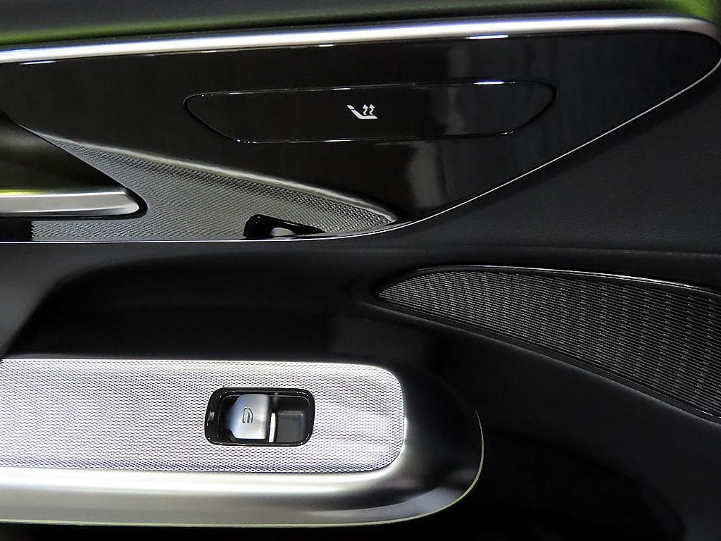 Mercedes-Benz E-클래스 (W214)E200 AMG Line - 13