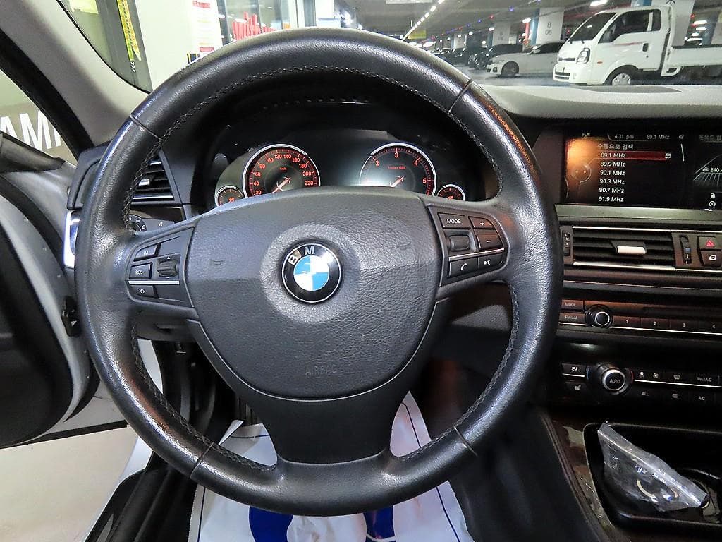 BMW Нов5 Серия520d F10 - 8