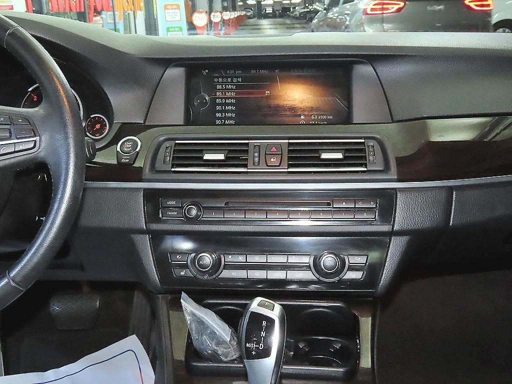 BMW Нов5 Серия520d F10 - 11