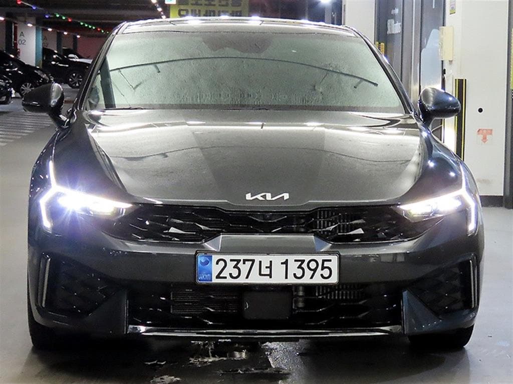 Kia The New (facelift) K5 3rd Gen1.6 Gasoline Turbo Signature - 2