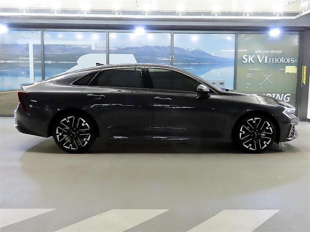 Kia The New (facelift) K5 3rd Gen1.6 Gasoline Turbo Signature - 3