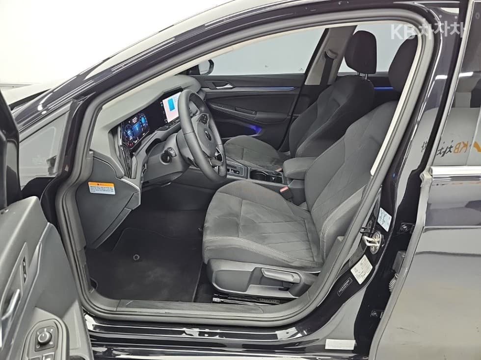 Volkswagen The Golf 8(MK8)2.0 Турбо Дизел Инжекция Premium - 11