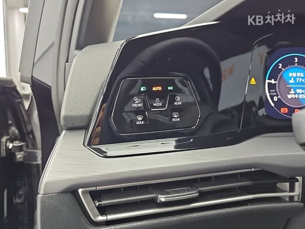 Volkswagen The Golf 8(MK8)2.0 Турбо Дизел Инжекция Premium - 16