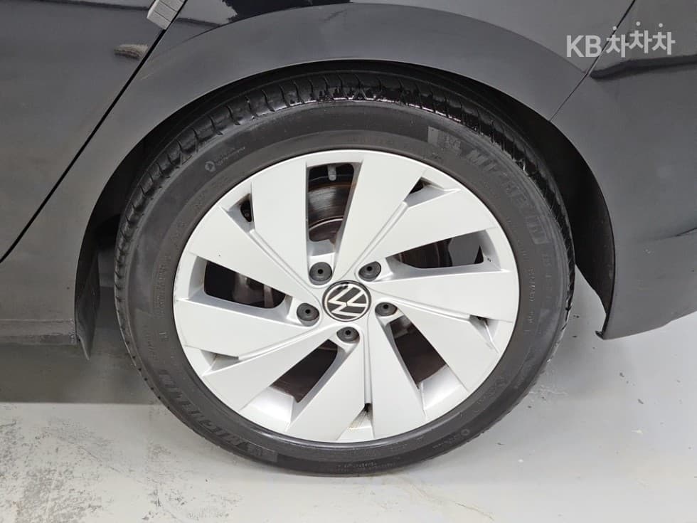 Volkswagen The Golf 8(MK8)2.0 Турбо Дизел Инжекция Premium - 20