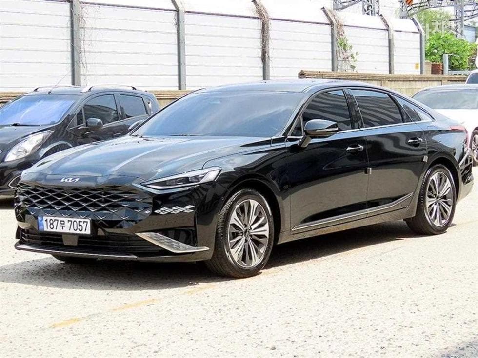 Kia K8 Hybrid1.6 Turbo Signature - 2