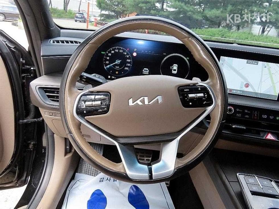 Kia K8 Hybrid1.6 Turbo Signature - 8