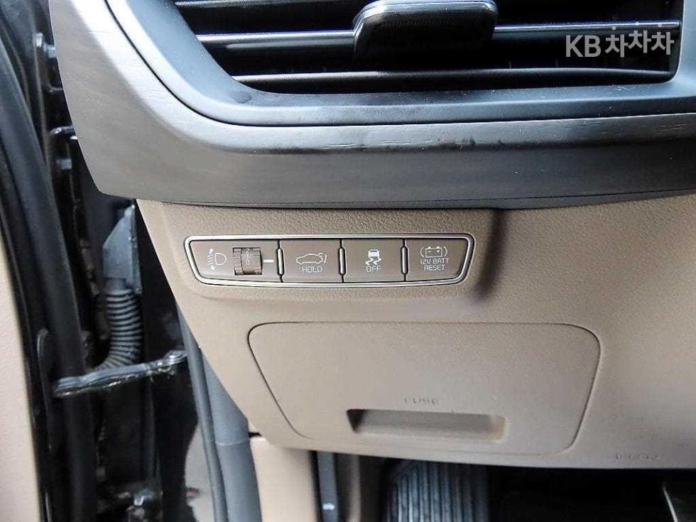 Kia K8 Hybrid1.6 Turbo Signature - 12