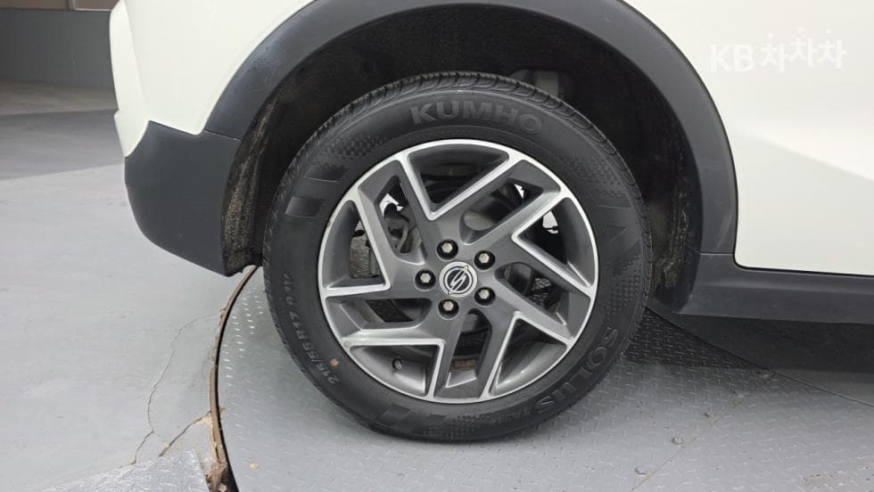 KG Mobility Very New (facelift/refresh; particularly for Tivoli) TivoliGasoline V3 2WD Standard - 27