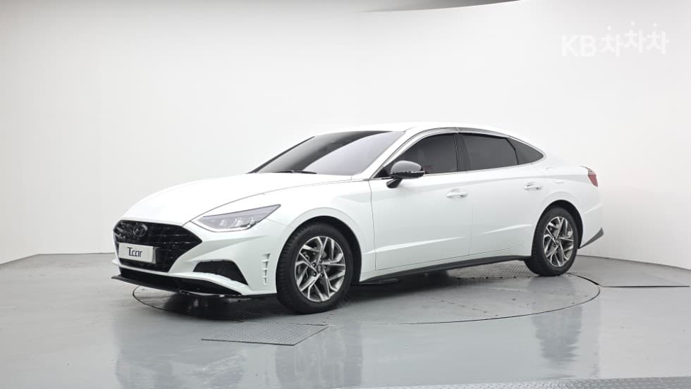 Hyundai Sonata (DN8) 2.0 Premium Plus - Image 1