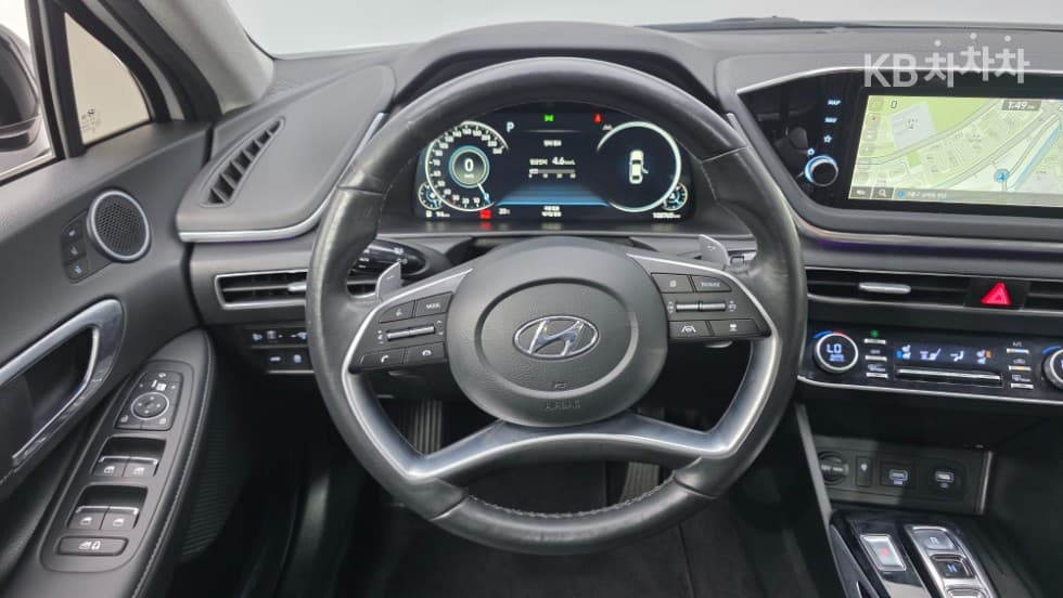 Hyundai Sonata (DN8)2.0 Premium Plus - 14