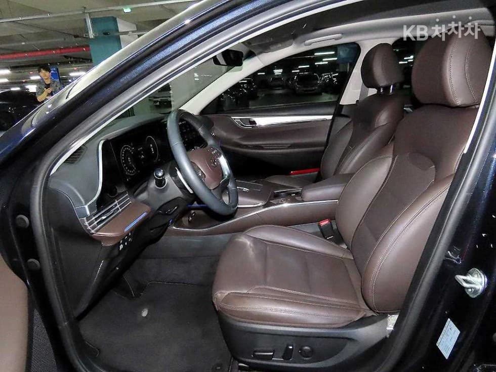 Hyundai The New (facelift) Grandeur (Azera)2.5 Premium - 6