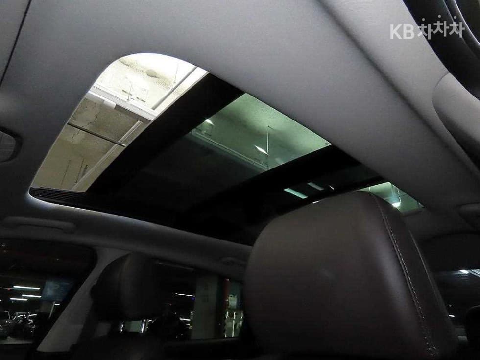 Hyundai The New (facelift) Grandeur (Azera)2.5 Premium - 15