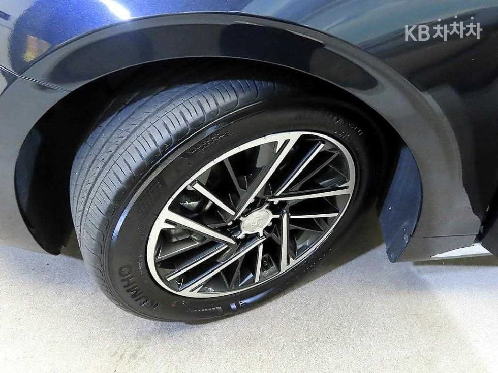 Hyundai The New (facelift) Grandeur (Azera)2.5 Premium - 20