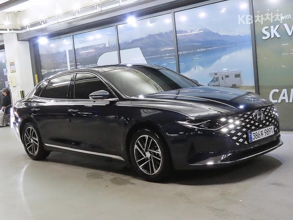 Hyundai Grandeur (Azera)IG 3.0 Exclusive Special (special feature/edition) - Image 1