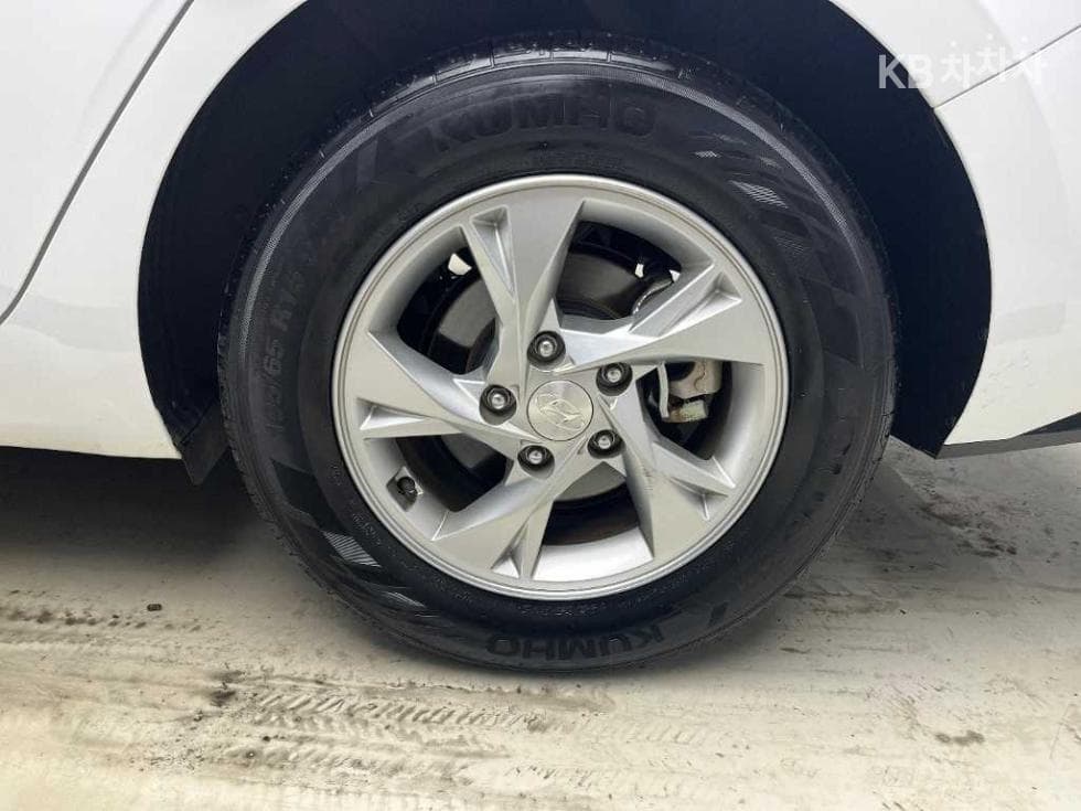 Hyundai All New Avante (Elantra)(CN7)1.6 Gasoline Smart - 16