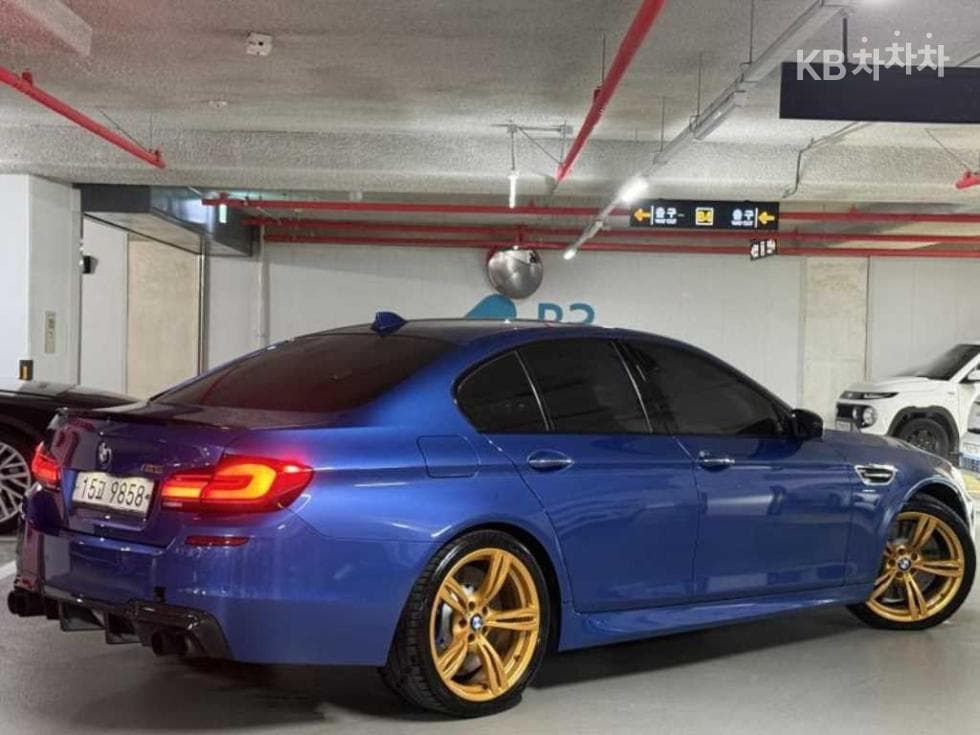 BMW M시리즈M5 Sedan F10 - 4