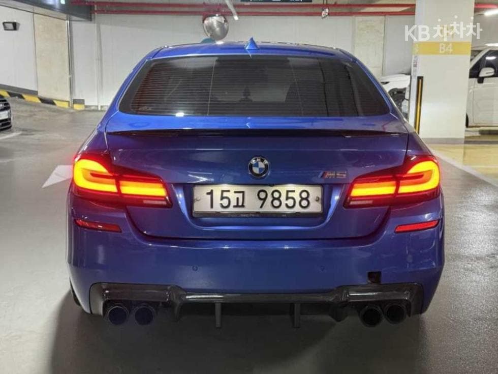 BMW M시리즈M5 Sedan F10 - 6