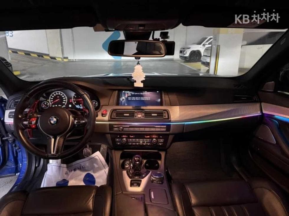 BMW M시리즈M5 Sedan F10 - 8