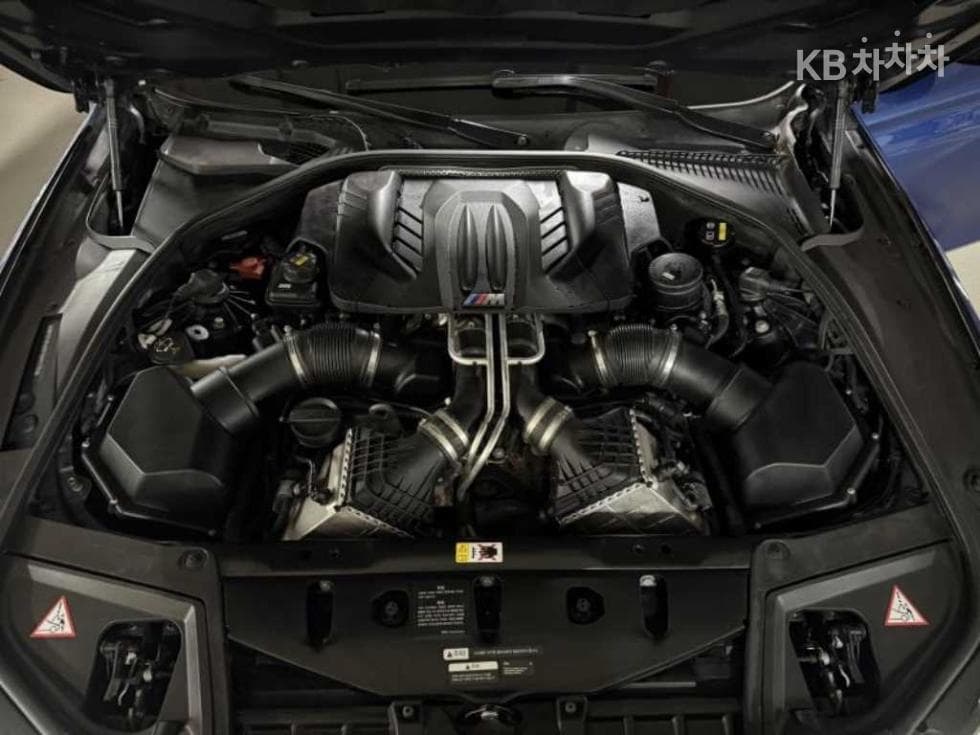 BMW M시리즈M5 Sedan F10 - 20