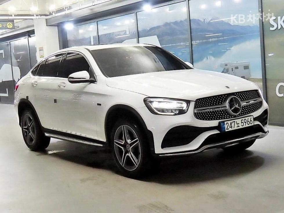 Mercedes-Benz GLC(X253) 300 e 4Matic Coupe Standard - Image 1
