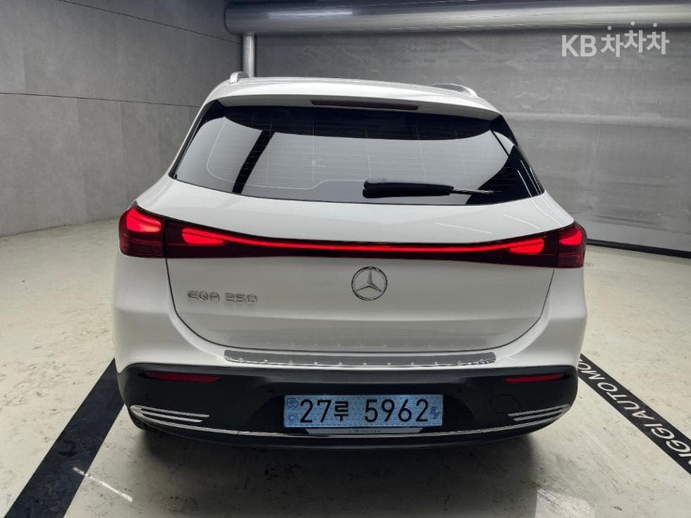 Mercedes-Benz EQA (H243)EQA 250 Standard - 3