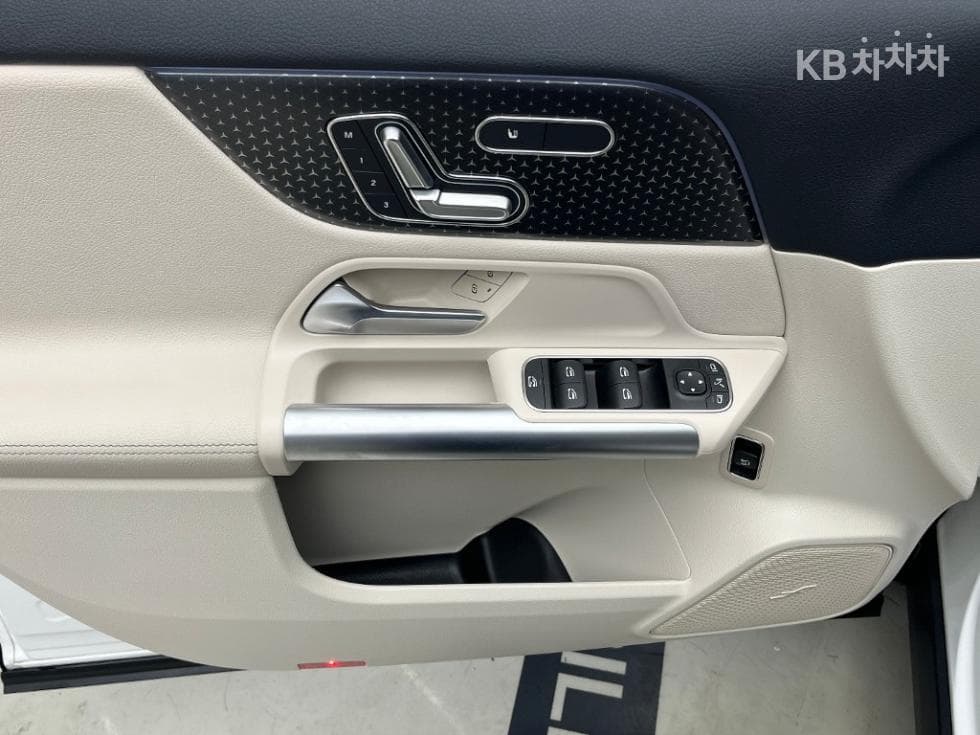 Mercedes-Benz EQA (H243)EQA 250 Standard - 11
