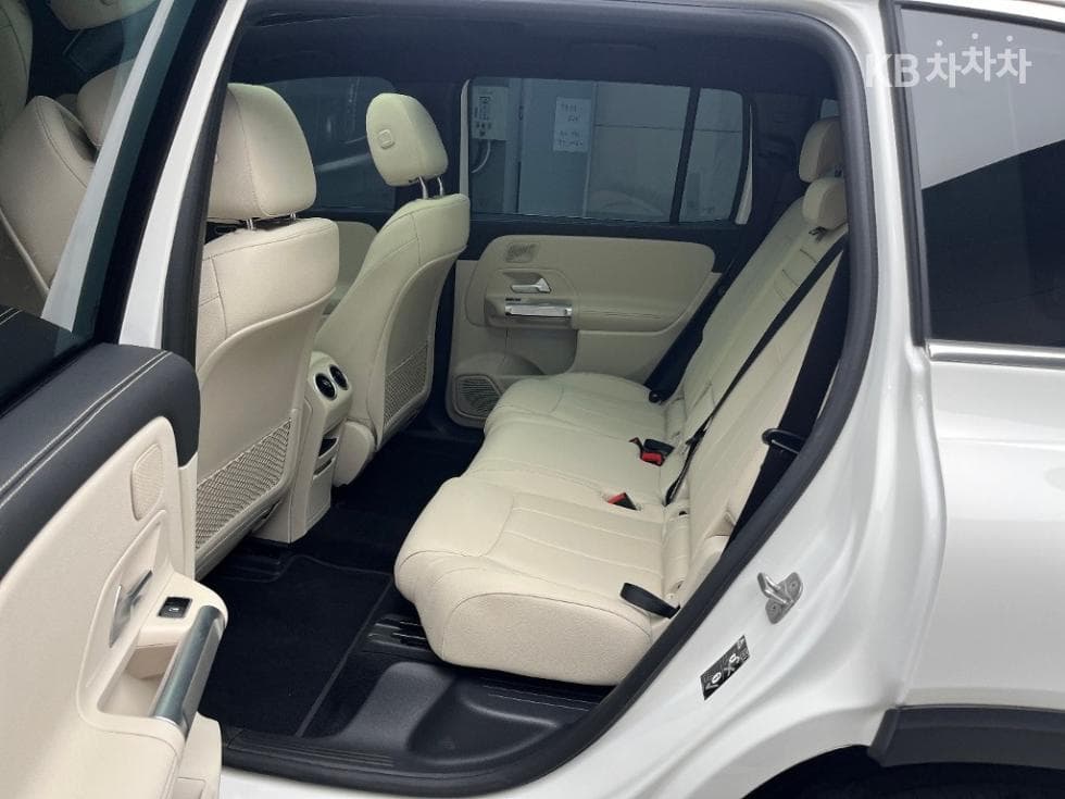Mercedes-Benz EQB (X243)EQB 300 4Matic Pro그레시브 - 6