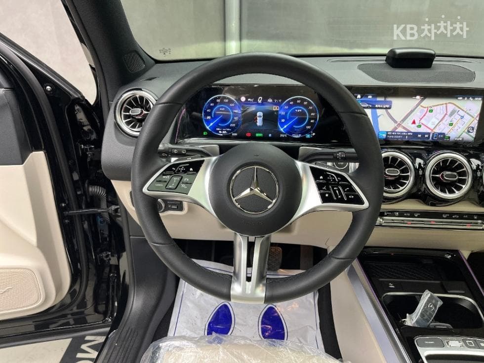 Mercedes-Benz EQB (X243)EQB 300 4Matic Pro그레시브 - 9