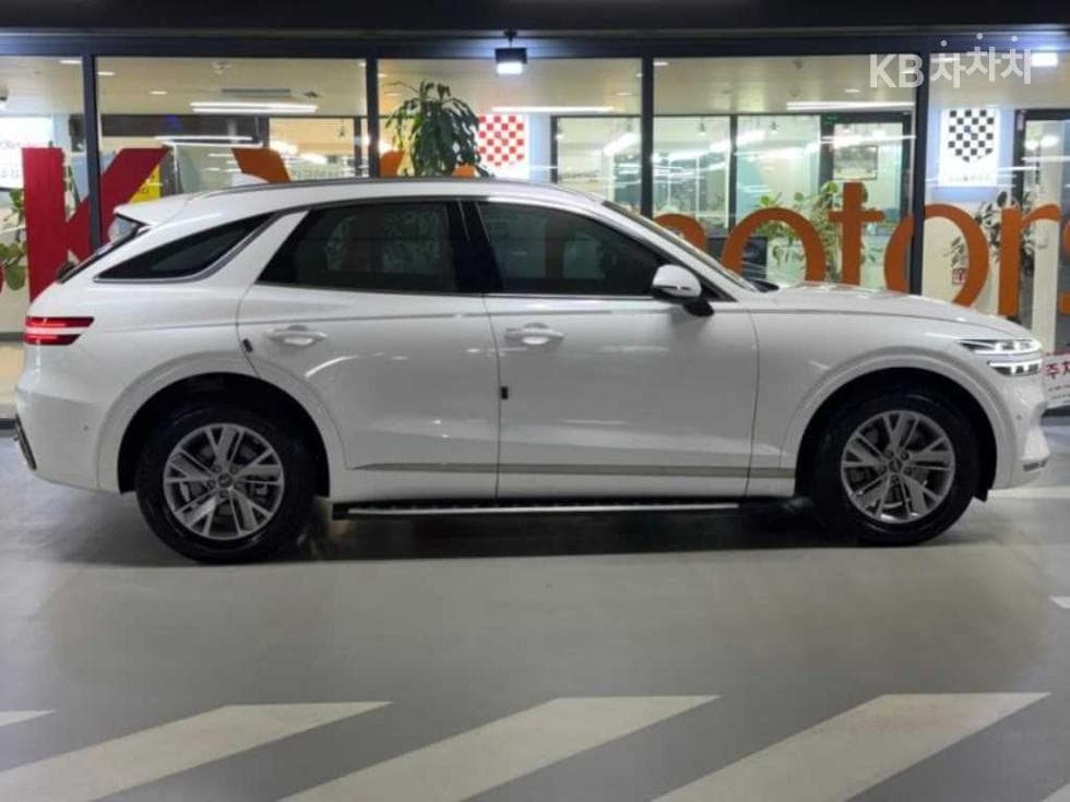 Genesis GV70Gasoline 2.5T 2WD - 3