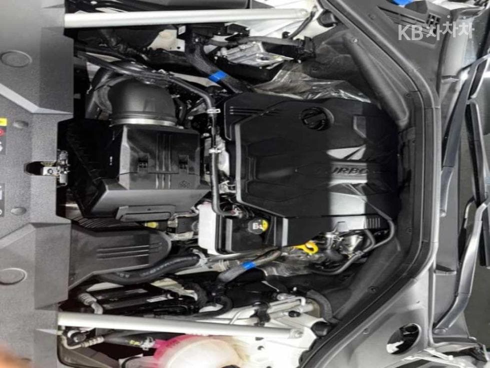 Genesis GV70Gasoline 2.5T 2WD - 19