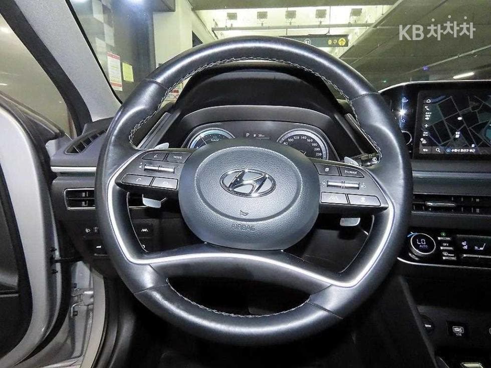 Hyundai Sonata Hybrid (DN8)2.0 Hybrid Premium Plus - 8