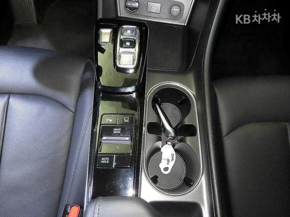 Hyundai Sonata Hybrid (DN8)2.0 Hybrid Premium Plus - 12