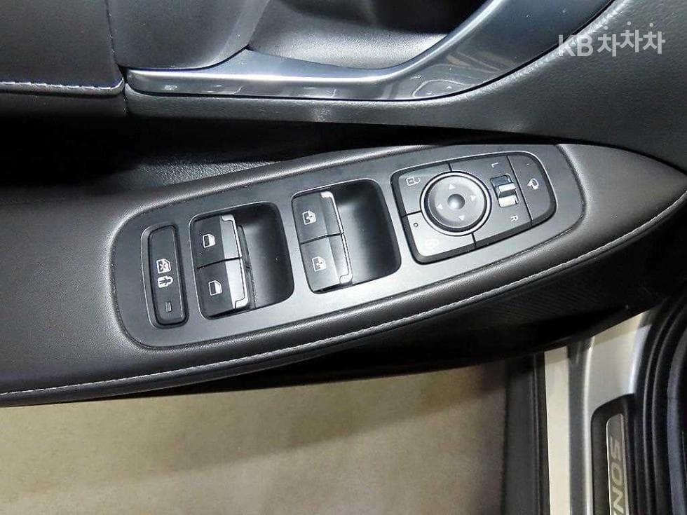 Hyundai Sonata Hybrid (DN8)2.0 Hybrid Premium Plus - 13