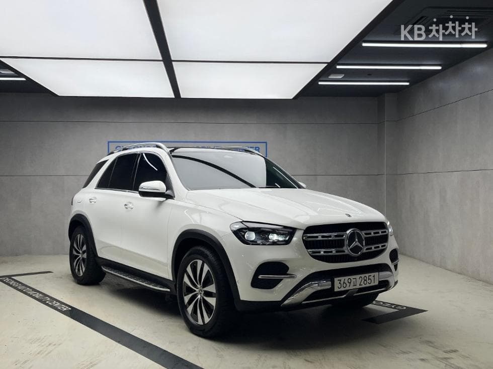 Mercedes-Benz GLE (V167) 350 4Matic Standard - Image 1