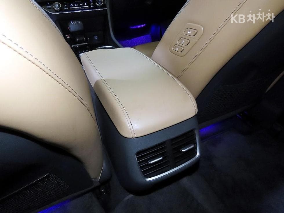 Hyundai Sonata Hybrid (DN8)2.0 Hybrid Inspiration - 16