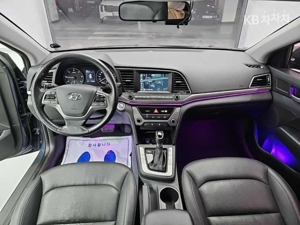 Hyundai Avante (Elantra)AD1.6 e-VGT Smart - 7