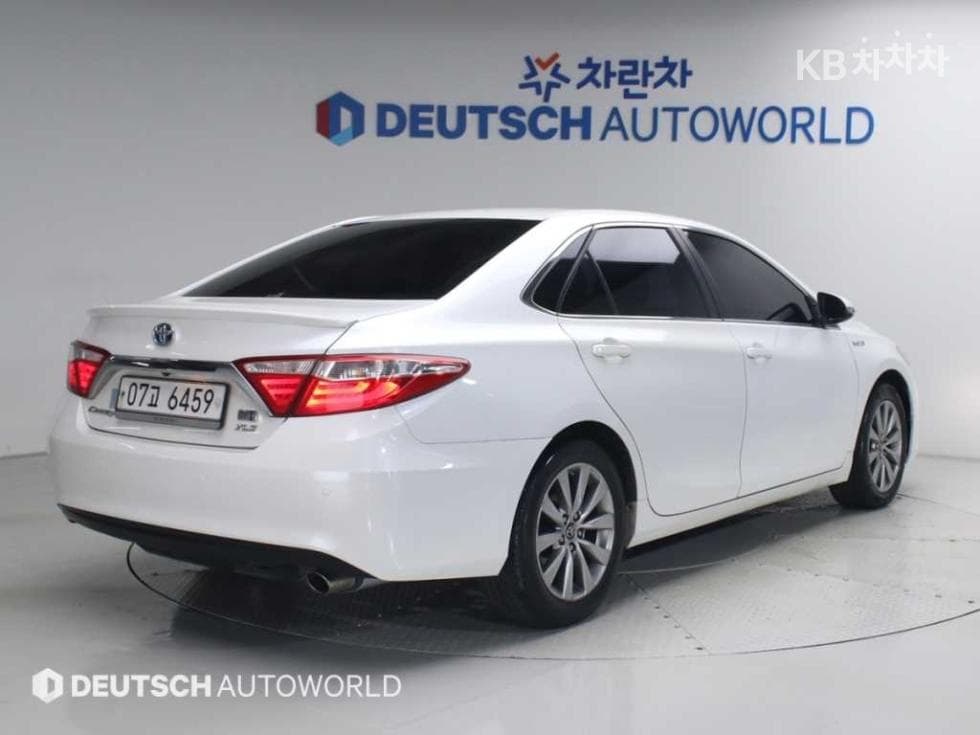 Toyota New Camry2.5L hybrid LE - 2
