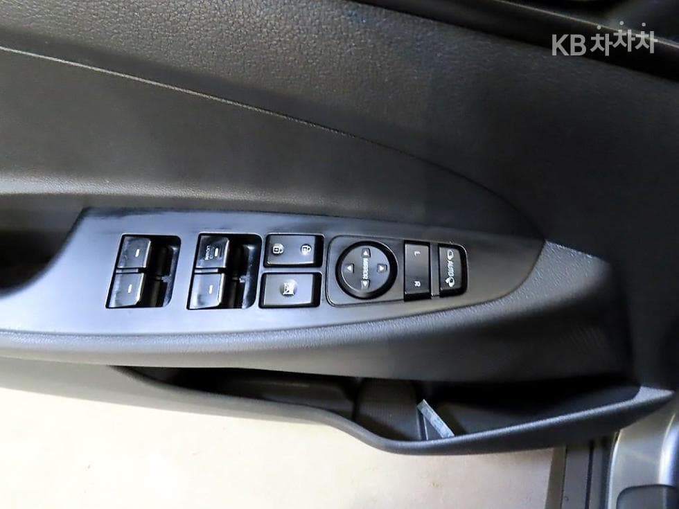 Хюндай All New ТуксонДизел(e-VGT R)2.0 2WD Стил - 17