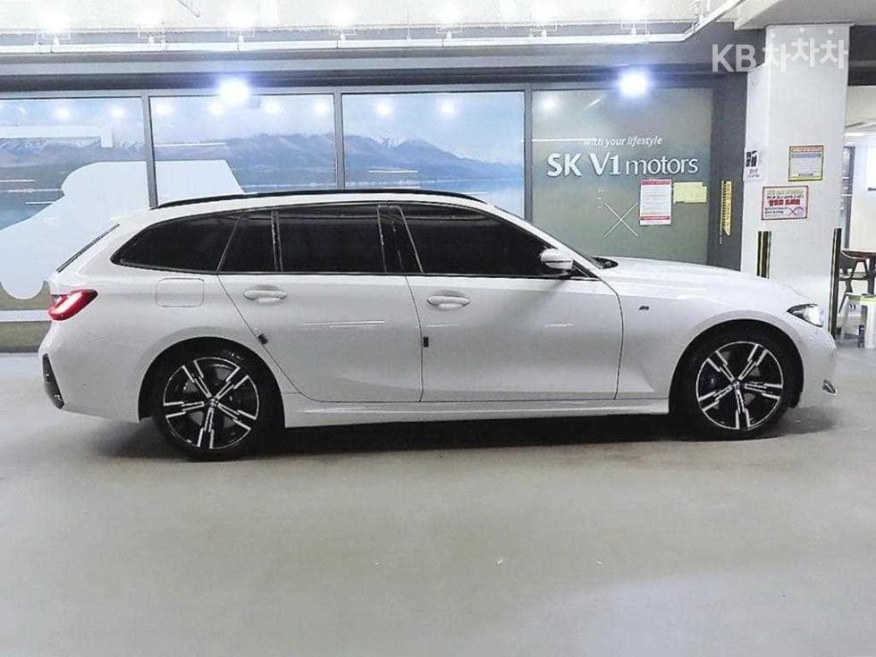 BMW 3 Серия (G20)320i Touring M Sport - 3