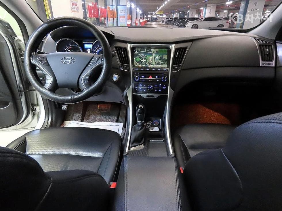Hyundai Sonata Hybrid2.0 Modern - 10