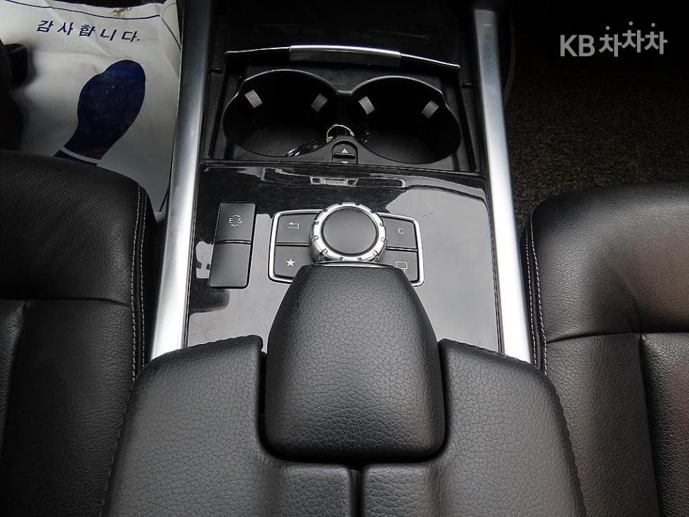 Mercedes-Benz Нов E-КласE250 CDI 블루텍4매틱 블루텍 Авангард W212 - 13