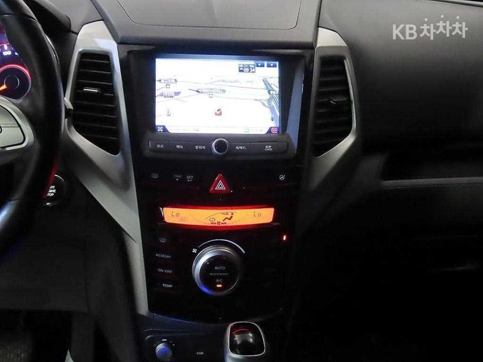 КейДжи Мобилити ТиволиБензин LX Висок клас - 11