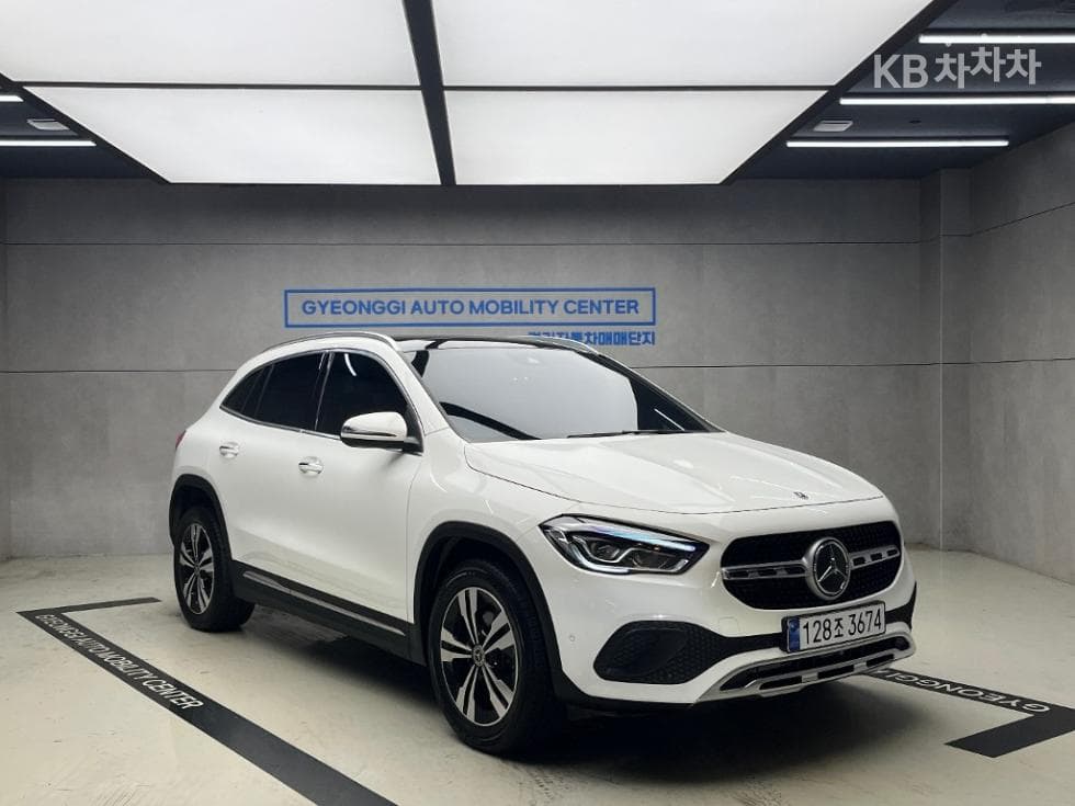 Mercedes-Benz GLA X156 GLA220 Standard - Image 1
