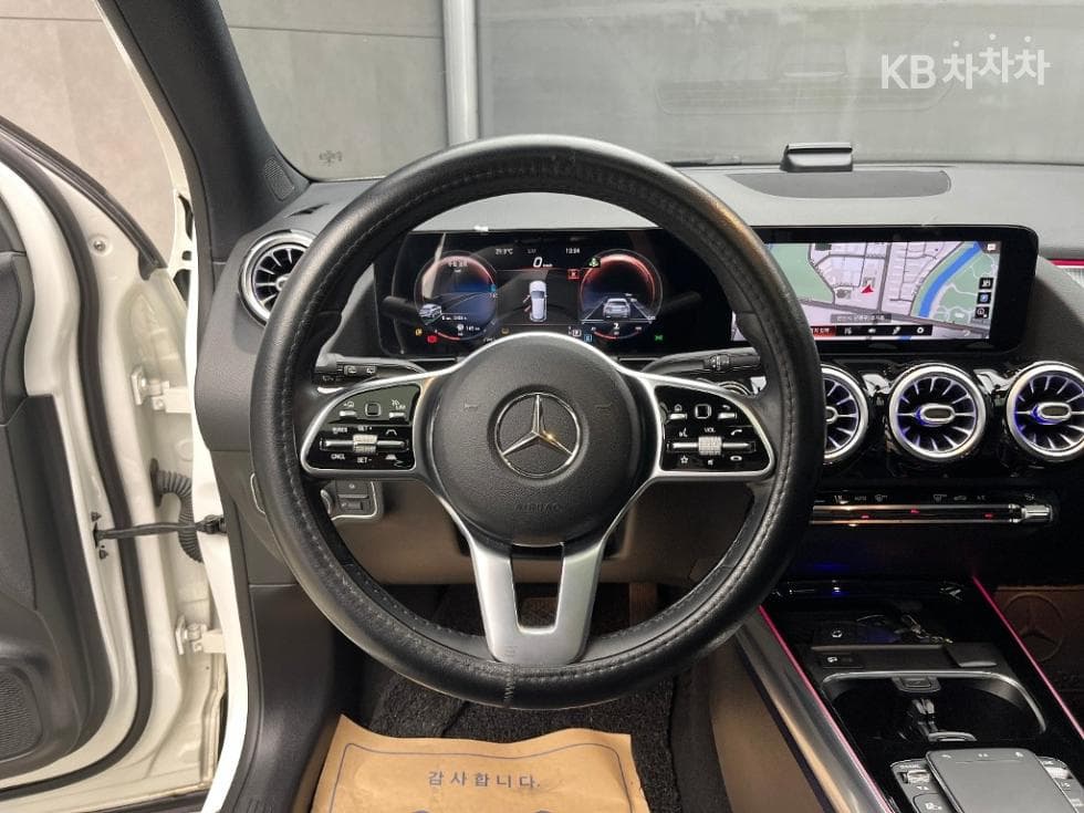 Mercedes-Benz GLA X156GLA220 Стандартен - 9