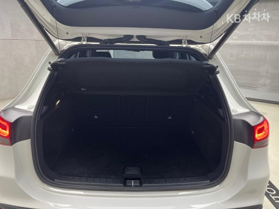 Mercedes-Benz GLA X156GLA220 Стандартен - 16