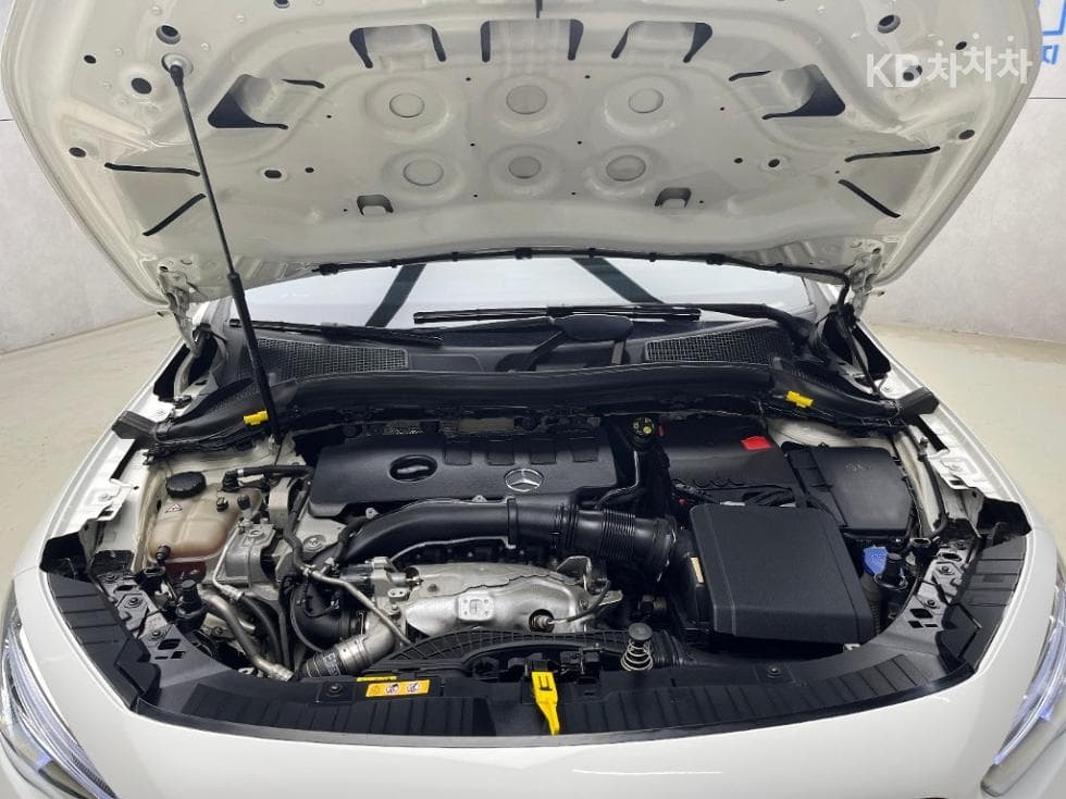 Mercedes-Benz GLA X156GLA220 Стандартен - 17