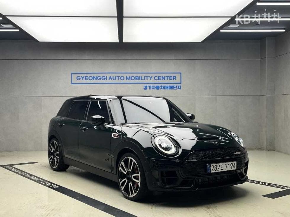 Mini 클럽맨 Second generation 2.0 JCW Standard - Image 1
